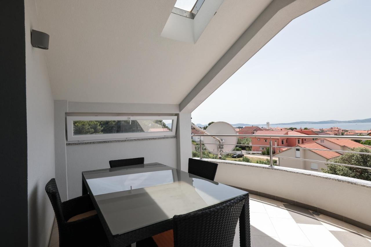 Apartments Nicola With Private Pool Bibinje Exterior photo