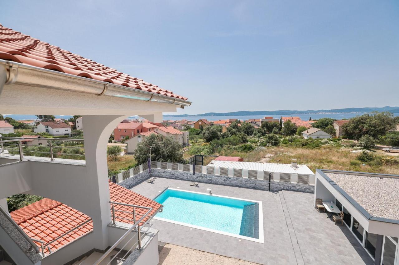 Apartments Nicola With Private Pool Bibinje Exterior photo